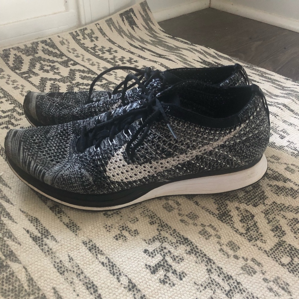 Nike Flyknit Racer